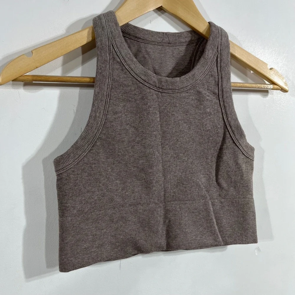 Alo Yoga Sporty Seamless Ribbed Crop Tank Top Brown Racerback Womens XS Neutral